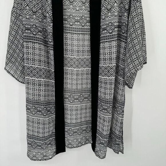 Kona Sol Womens Kimono Cardigan cover up swim Black Pattern Size S/M - Picture 3 of 10